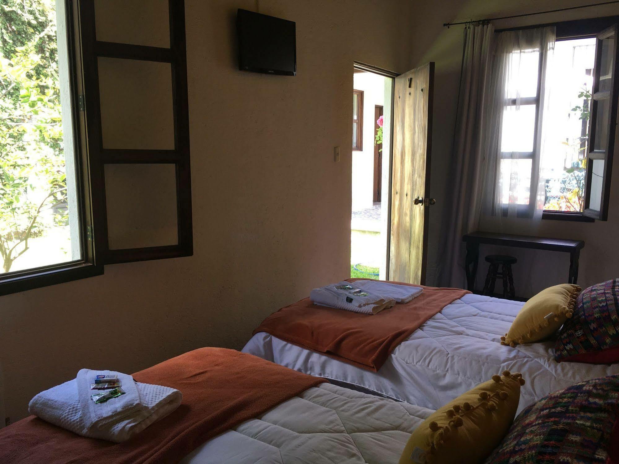 Casa Naranjo Bed & Breakfast Antigua Exterior foto