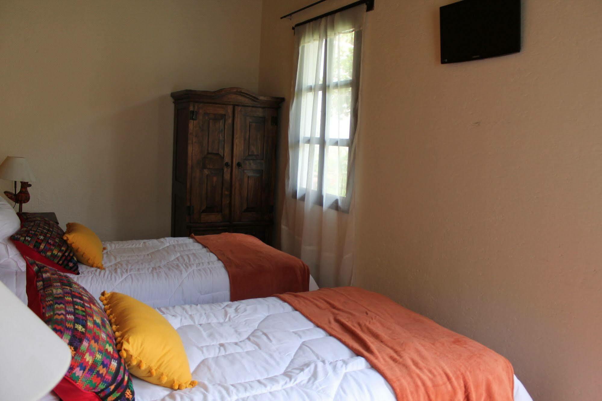 Casa Naranjo Bed & Breakfast Antigua Exterior foto