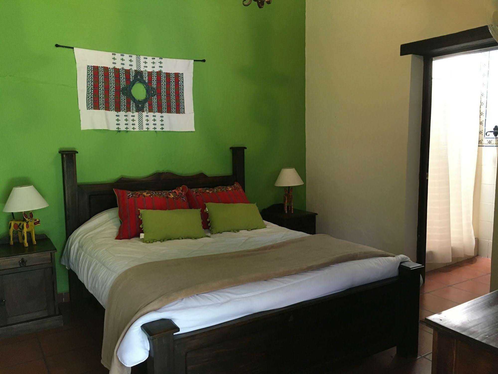 Casa Naranjo Bed & Breakfast Antigua Exterior foto
